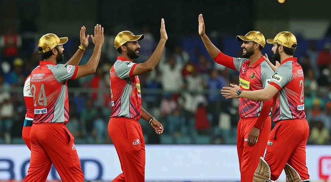 যখন স্কোরবোর্ড নীরব হয়: ক্রিকেটের তথ্যপ্রবাহে একটি ফাঁকা পেলোডের গল্প