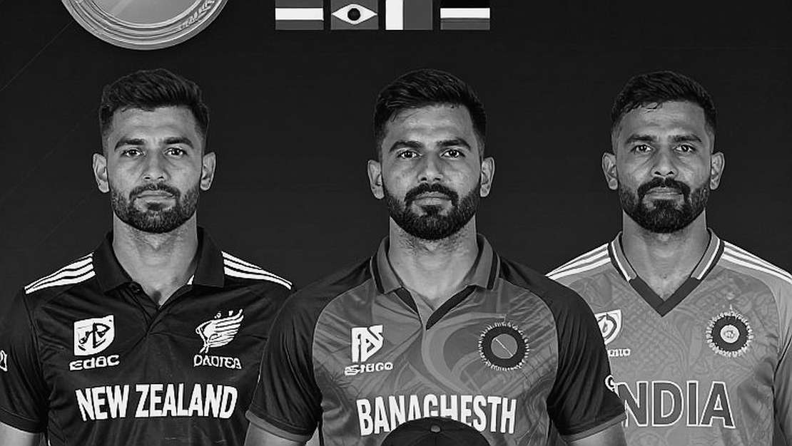 কেপ টাউনে কামিন্সের বাজি: ব্যাটিং অপশনের আড়ালে লুকানো টেস্টের ভার