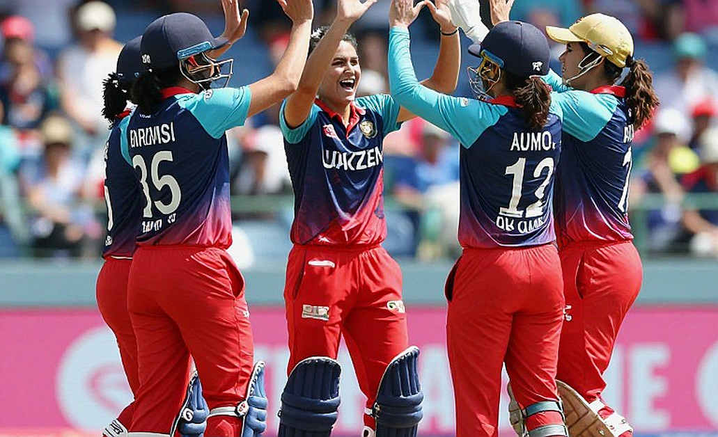 ফলো-অনের পর কেপ টাউনের তিন দিন: ব্যাটিংয়ের ফাটল স্বীকার করলেন কামিন্স, লাবুশেনের শতক-খরা এখন সবচেয়ে বড় প্রশ্ন